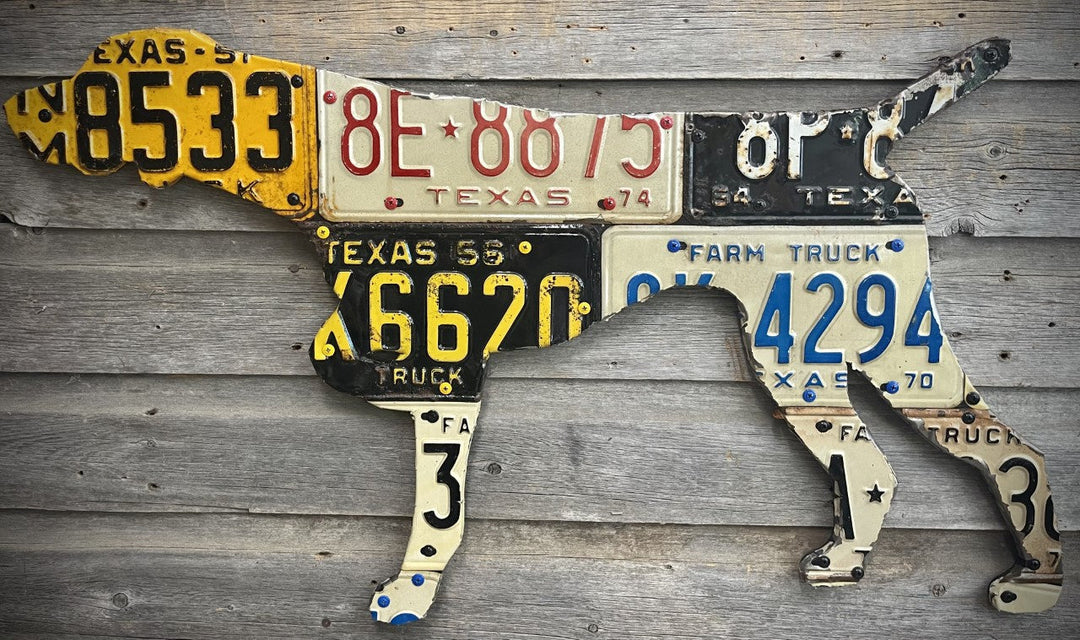 Pointing Vizsla License Plate Art